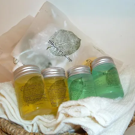 Seasons בית הארחה