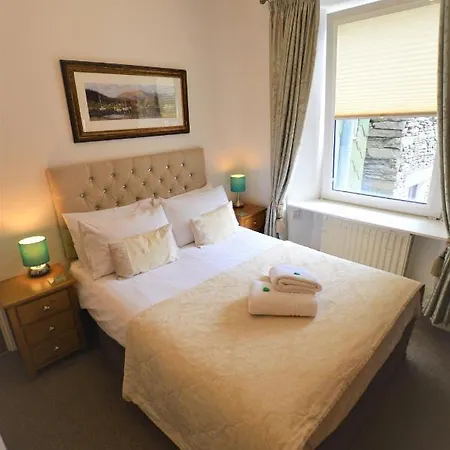 Bed and Breakfast Seasons 4*