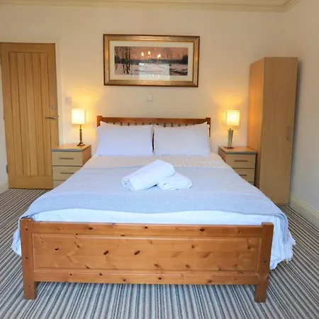 Seasons Bed & Breakfast
