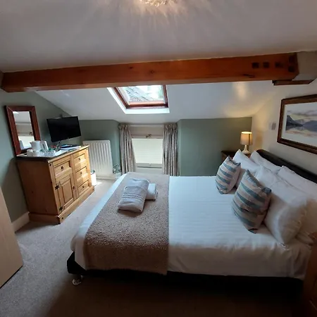 Bed & Breakfast Seasons 4*