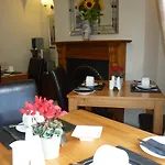 Seasons Penzion 4*